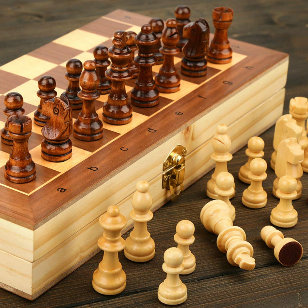 Royal Wooden Magnetic Chess Set
