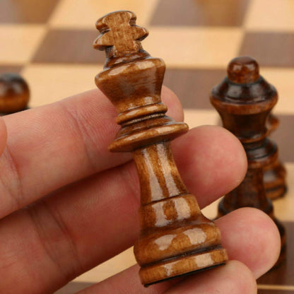 Royal Wooden Magnetic Chess Set