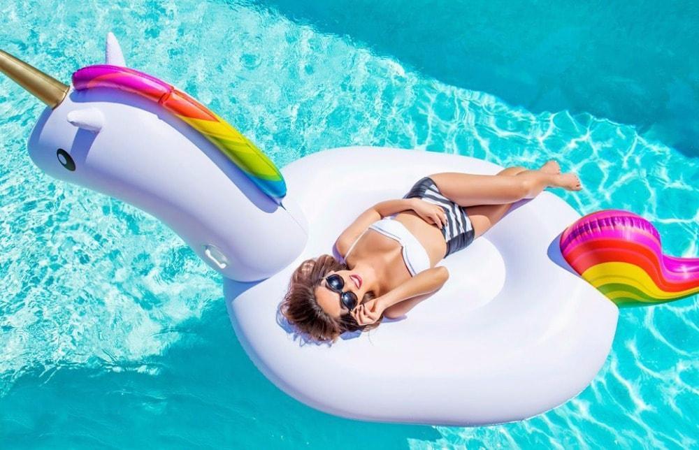 Foxsmarts Pool Float SunFun™ Giant Unicorn Inflatable Pool Float